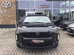 Schwarz Neu 2025 Toyota Yaris Cross SUV | 30.890 €