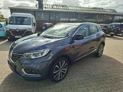 Blau Gebraucht 2019 Renault Kadjar Bose Edition SUV | 15.900 € (Etwas zu teuer)