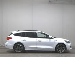 Frostweiß Gebraucht 2020 Ford Focus ST-Line Kombi | 11.450 € (Guter Preis)