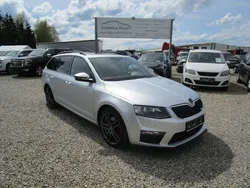 Brilliantsilber metallic (metallic) Gebraucht 2016 Skoda Octavia RS Kombi | 13.399 € (Guter Preis)