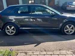 Grau Gebraucht 2012 Audi A3 Ambition Limousine | 5.900 € (Teuer)