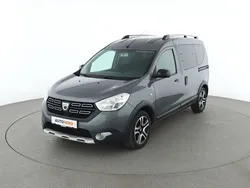 Grau Gebraucht 2018 Dacia Dokker Celebration Van | 12.470 € (Etwas zu teuer)