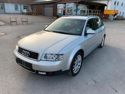 Silber Gebraucht 2001 Audi A4 Kombi | 900 € (Superpreis)