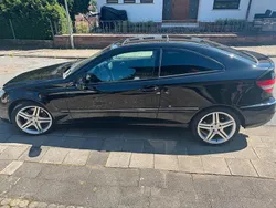 Schwarz Gebraucht 2009 Mercedes CLC350 Kleinwagen | 7.990 € (Fairer Preis)