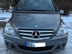 Grau Gebraucht 2010 Mercedes B160 Van / Kleinbus | 6.750 € (Guter Preis)
