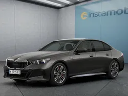 Grau Neu 2025 BMW 220 Limousine | 69.999 €