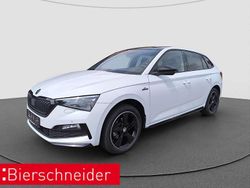 Moonweiß perleffekt (metallic) Gebraucht 2024 Skoda Scala Monte Carlo Kleinwagen | 21.590 € (Fairer Preis)