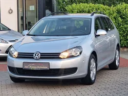 Silber Gebraucht 2011 VW Golf VI Comfortline Kombi | 6.700 € (Etwas zu teuer)