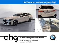 Weiß Gebraucht 2024 BMW 520 M Sport Kombi | 50.550 € (Guter Preis)