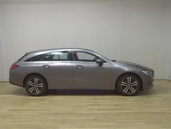 Grau Gebraucht 2022 Mercedes CLA200 Shooting Brake Kombi | 22.980 € (Superpreis)