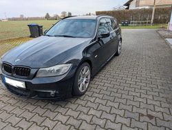 Schwarz Gebraucht 2011 BMW 320 M Sport Kombi | 6.750 € (Guter Preis)