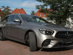 Grau Gebraucht 2021 Mercedes E300 Limousine | 36.800 € (Etwas zu teuer)