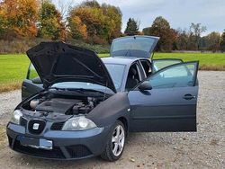 Grau Gebraucht 2006 Seat Ibiza Sport Limousine | 1.500 € (Fairer Preis)