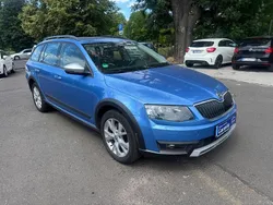 Blau Gebraucht 2014 Skoda Octavia Scout 4x4 Kombi | 11.990 € (Guter Preis)