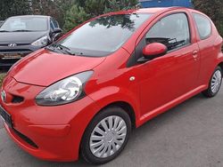 Rot Gebraucht 2005 Toyota Aygo City Kleinwagen | 2.950 € (Etwas zu teuer)