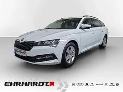 Weiß Gebraucht 2022 Skoda Superb Ambition Kombi | 25.649 € (Guter Preis)