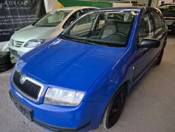 Blau Gebraucht 2003 Skoda Fabia Classic Limousine | 1.699 € (Etwas zu teuer)