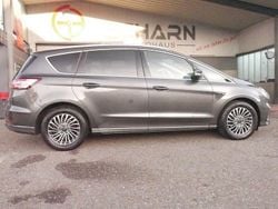 Grau Gebraucht 2020 Ford S-MAX Titanium Van / Kleinbus | 21.900 € (Superpreis)