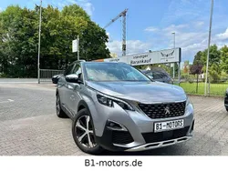 Grau Gebraucht 2018 Peugeot 3008 Crossway SUV | 13.900 € (Fairer Preis)