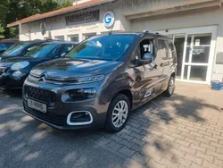 Grau Gebraucht 2020 Citroën Berlingo PureTech Van / Kleinbus | 20.800 € (Fairer Preis)