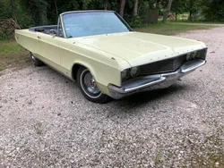 Gelb Gebraucht 1968 Chrysler Newport Cabrio | 26.968 €