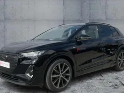 Schwarz Gebraucht 2025 Audi Q2 S-Line SUV | 61.990 €