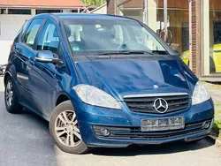 Blau Gebraucht 2010 Mercedes A180 Kleinwagen | 1.499 € (Guter Preis)