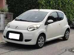 Weiß Gebraucht 2011 Citroën C1 SELECTION Kleinwagen | 2.700 € (Fairer Preis)
