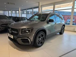 Grau Gebraucht 2024 Mercedes GLB200 Premium SUV | 44.900 € (Etwas zu teuer)