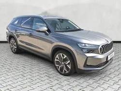 Graphitegrau metallic Neu 2025 Skoda Kodiaq Selection SUV | 40.684 € (Fairer Preis)