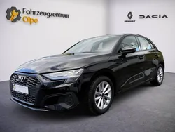 Schwarz Gebraucht 2022 Audi A3 Sportback Ambiente Limousine | 19.690 € (Guter Preis)