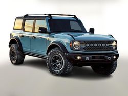 Absolute black metallic Neu 2026 Ford Bronco Outer Banks SUV | 53.628 € (Fairer Preis)
