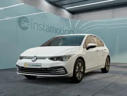 Weiß Gebraucht 2024 VW Golf VIII Move Limousine | 24.500 € (Fairer Preis)