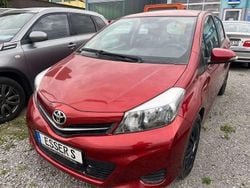 Rot Gebraucht 2011 Toyota Yaris Life Kleinwagen | 5.700 € (Etwas zu teuer)