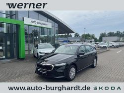 Schwarz Neu 2025 Skoda Scala Essence Kleinwagen | 23.490 € (Etwas zu teuer)