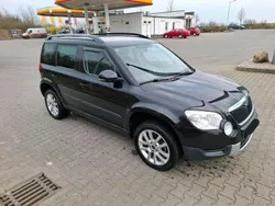 Schwarz Gebraucht 2013 Skoda Yeti Plus Edition SUV | 11.950 € (Etwas zu teuer)