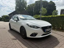 Weiß Gebraucht 2014 Mazda 3 Limousine | 9.700 € (Fairer Preis)