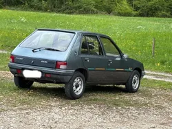 Peugeot 205