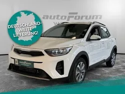 (ud) clear white s Neu 2024 Kia Stonic Vision SUV | 23.170 € (Fairer Preis)