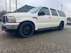 Weiß Gebraucht 2001 Ford Excursion SUV | 15.000 €