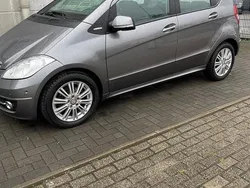 Grau Gebraucht 2011 Mercedes A160 Elegance Van / Kleinbus | 7.900 € (Fairer Preis)