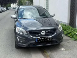 Grau Gebraucht 2014 Volvo XC60 R-Design SUV | 16.900 € (Etwas zu teuer)