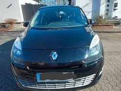 Schwarz Gebraucht 2011 Renault Scénic III Dynamique Van / Kleinbus | 2.500 € (Guter Preis)