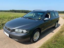 Grau Gebraucht 2003 Volvo V70 Comfort Kombi | 2.500 € (Guter Preis)