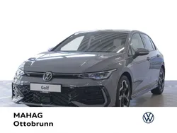 Grau Neu 2025 VW Golf VIII R-line Limousine | 40.195 € (Teuer)