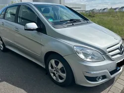 Silber Gebraucht 2010 Mercedes B180 Sport Edition Van / Kleinbus | 6.800 € (Fairer Preis)