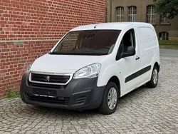 Weiß Gebraucht 2018 Peugeot Partner Van / Kleinbus | 4.999 €