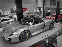 Porsche 918