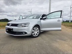 Grau Gebraucht 2011 VW Jetta Comfortline Limousine | 7.800 € (Teuer)