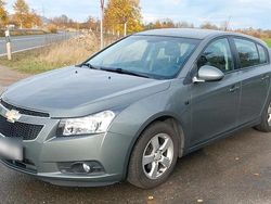 Grau Gebraucht 2012 Chevrolet Cruze Kleinwagen | 4.899 € (Fairer Preis)